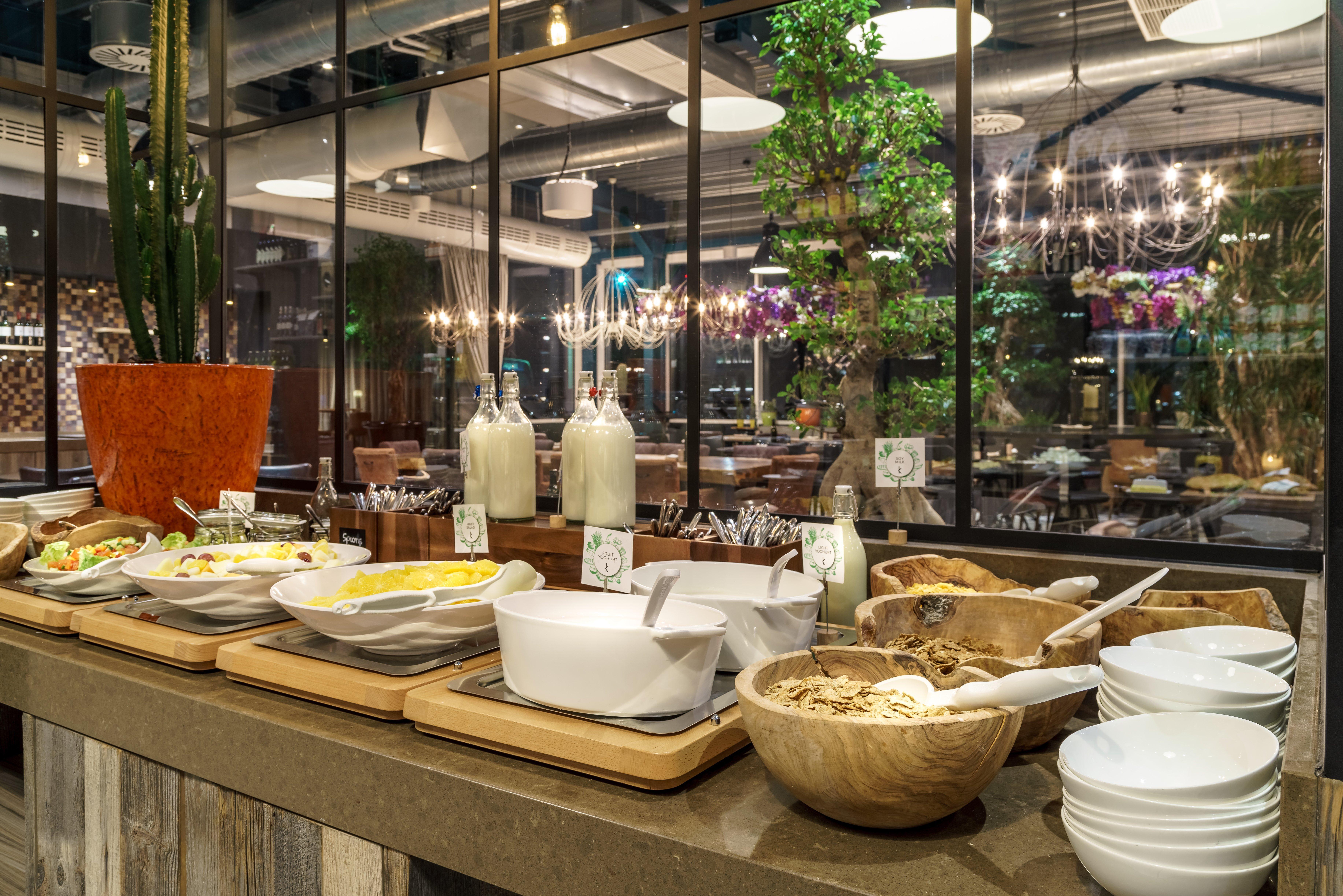 Holiday Inn Hotel Brussels Airport By Ihg Дигем Экстерьер фото