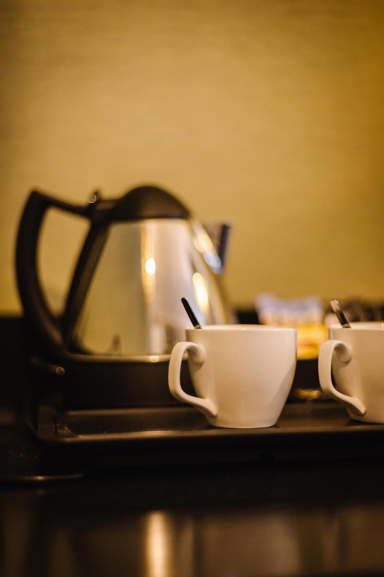 Holiday Inn Hotel Brussels Airport By Ihg Дигем Экстерьер фото